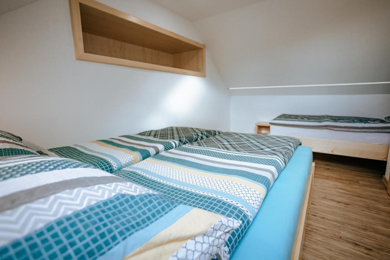 Apartments Cenda Zelezniki 外观 照片
