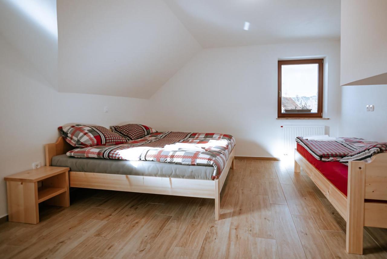 Apartments Cenda Zelezniki 外观 照片